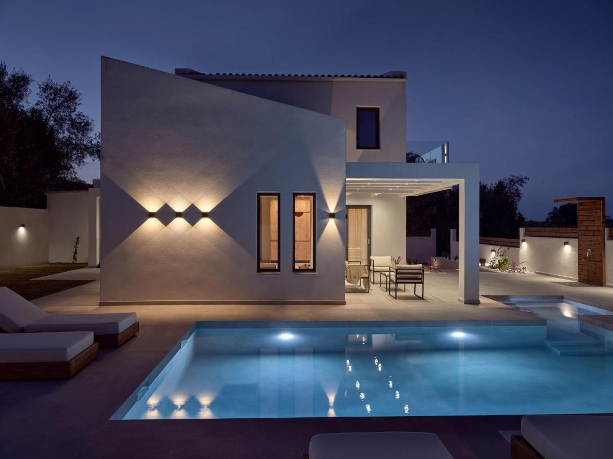 Estelle Villa, A Flamboyant Escape With Pool, By Thinkvilla Romirion Экстерьер фото